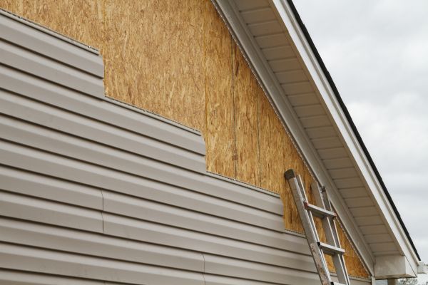 Loose Siding Replacement in Napa
